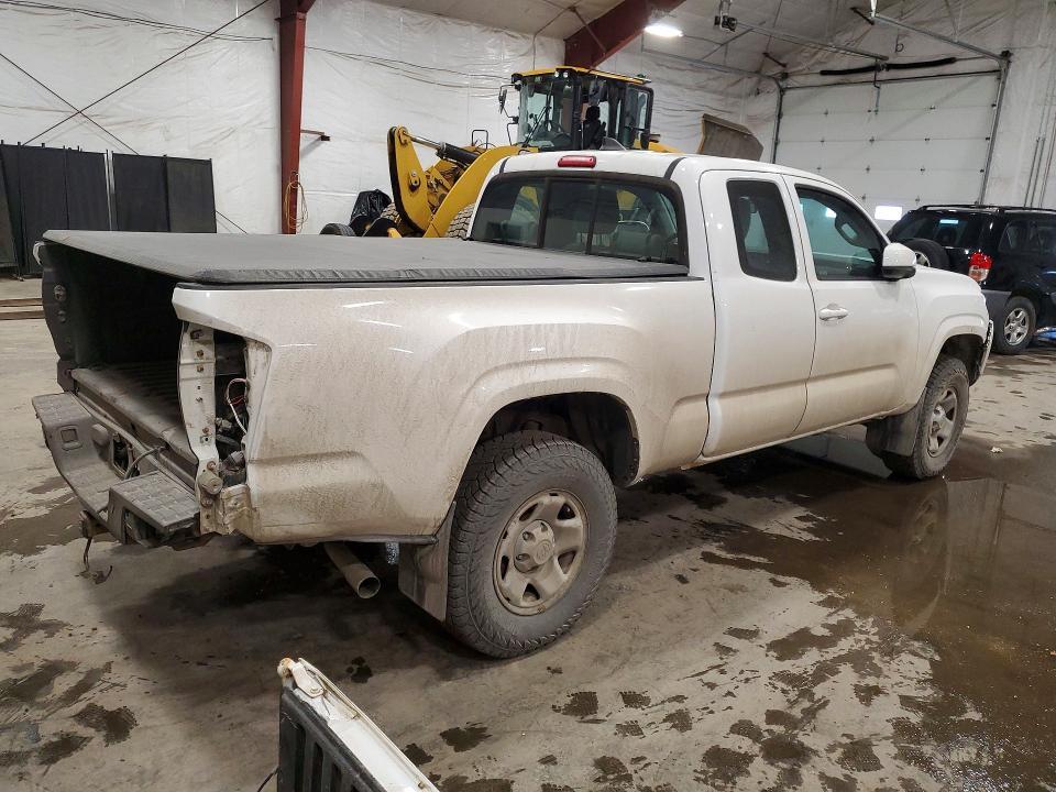 2016 Toyota Tacoma SR