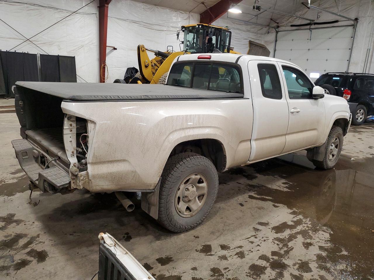2016 Toyota Tacoma SR