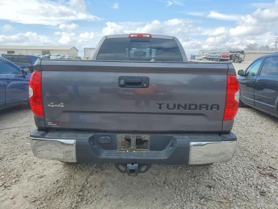 2017 Toyota Tundra SR5