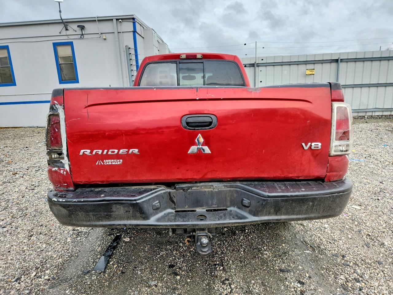 2006 Mitsubishi Raider Durocross