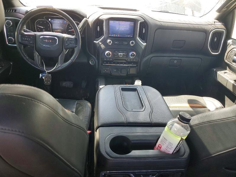 2020 GMC Sierra K2500 AT4