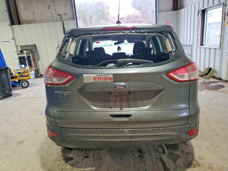 2015 Ford Escape s