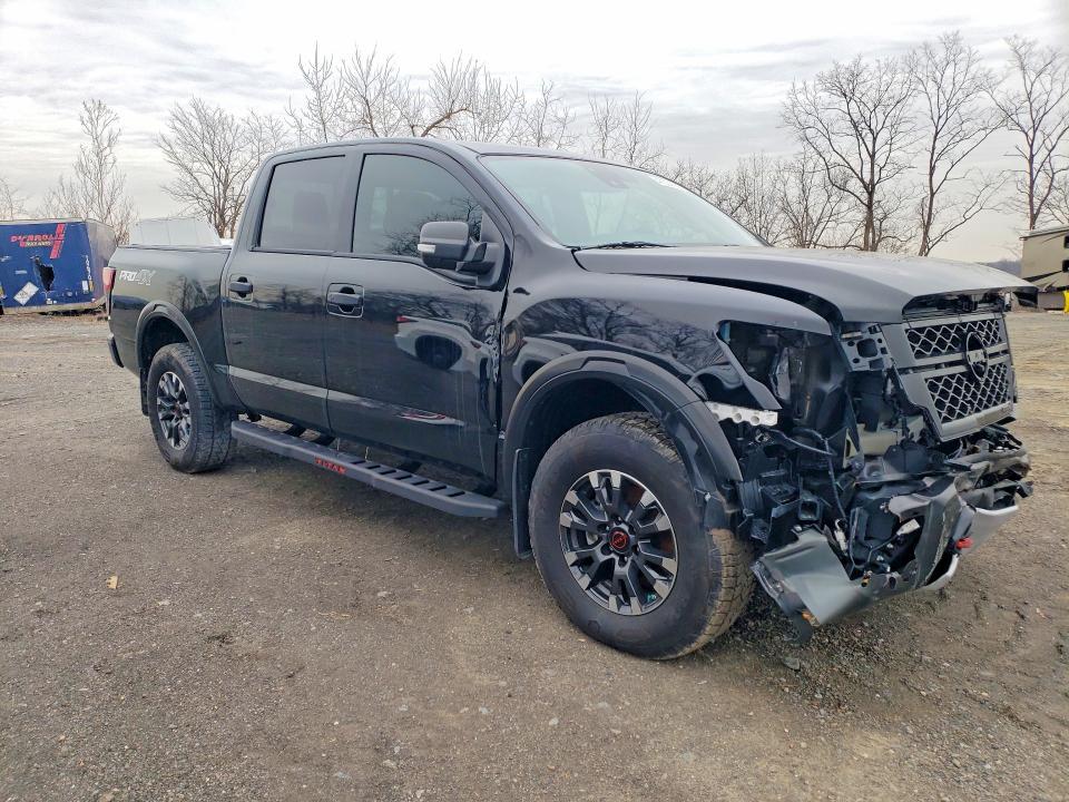 2024 Nissan Titan PRO-4X