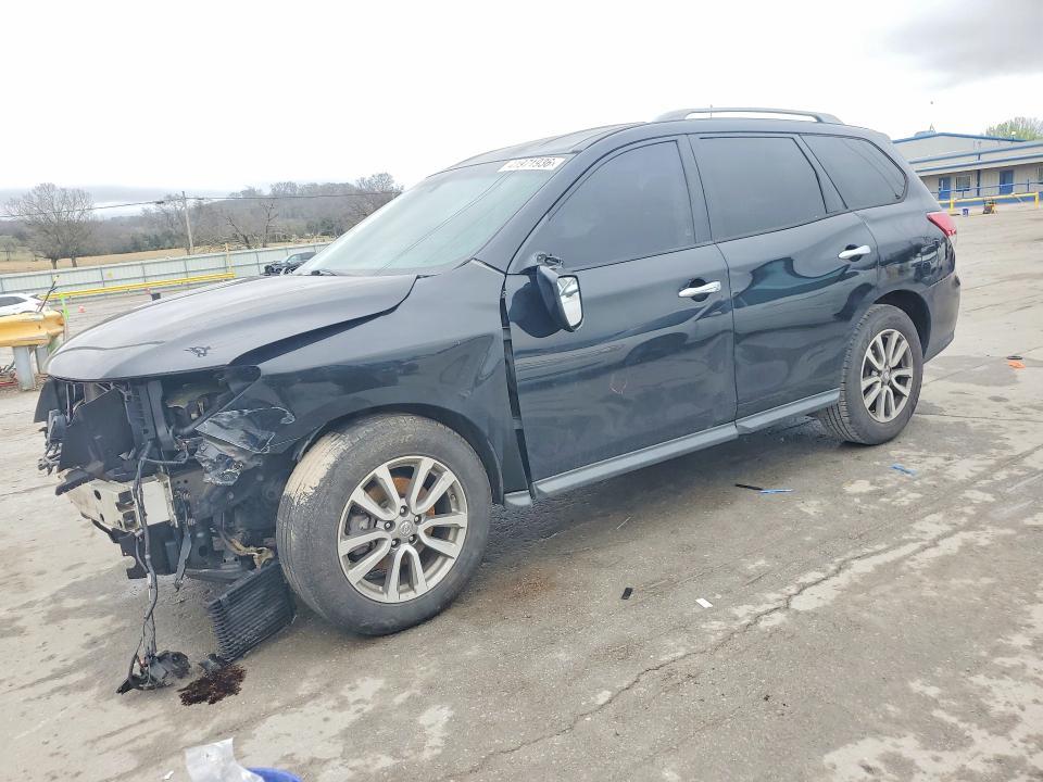 2015 Nissan Pathfinder sv