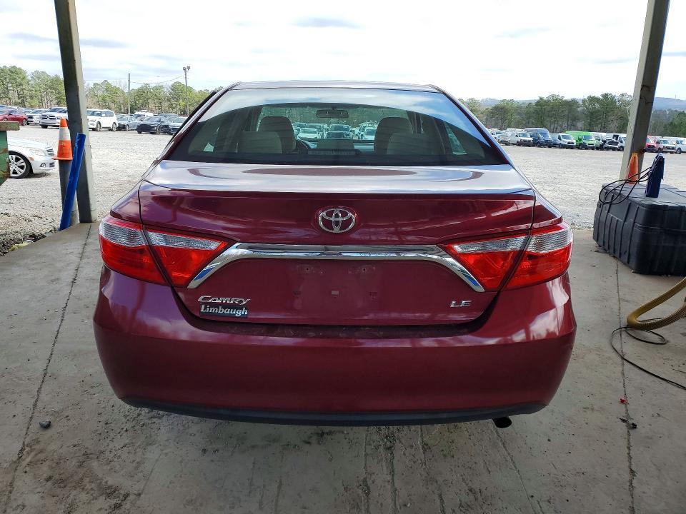 2015 Toyota Camry le
