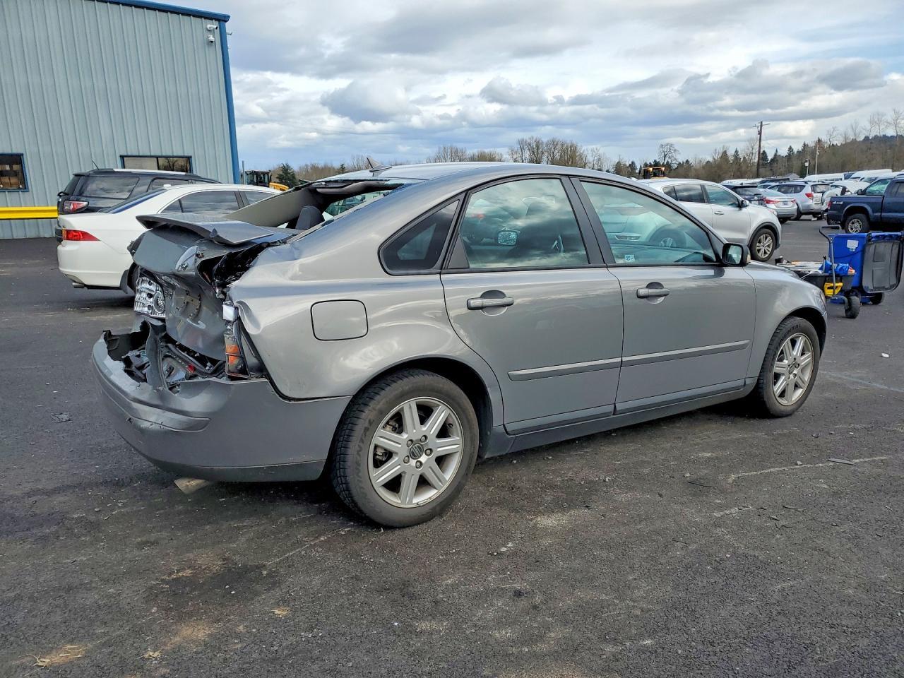 2004 Volvo S40 T5