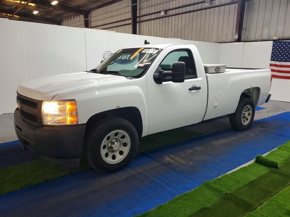 2013 Chev 1500 4X2 / Pickup