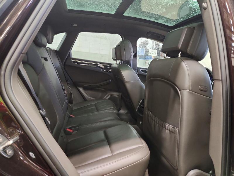 2016 Porsche Macan s