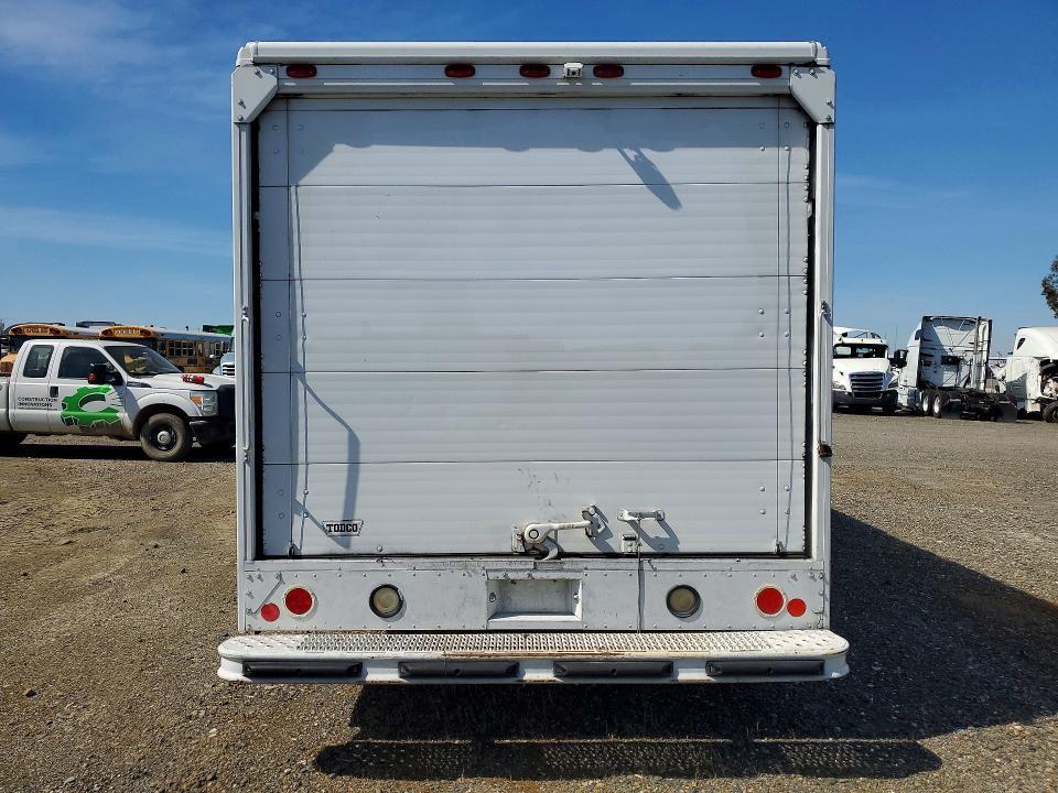 2010 Ford E450 Delivery Truck