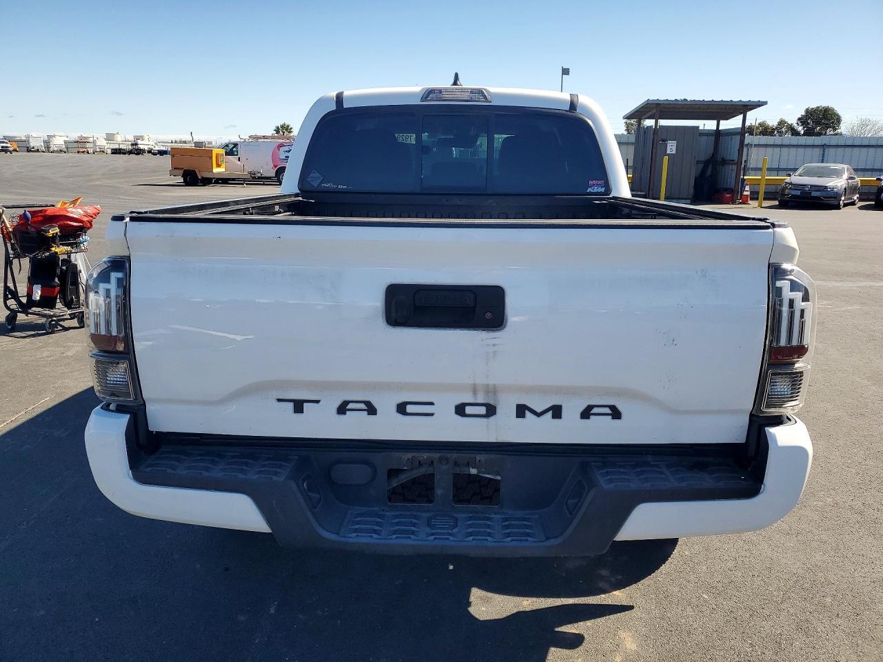 2019 Toyota Tacoma SR