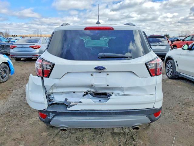 2018 Ford Escape se