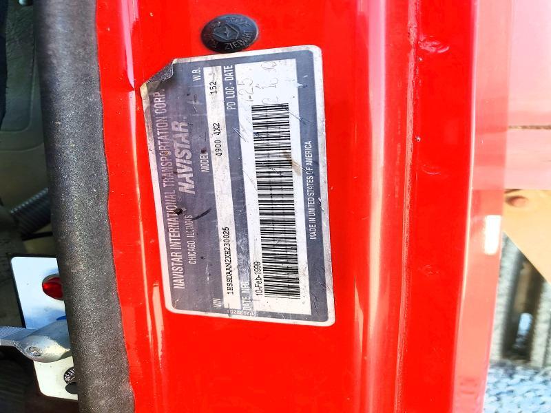 1999 International 4900 Dump Truck