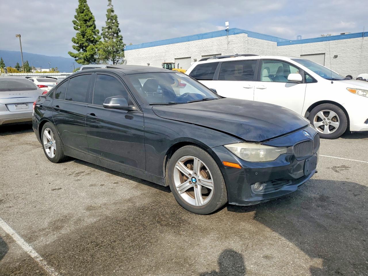 2013 BMW 328 i