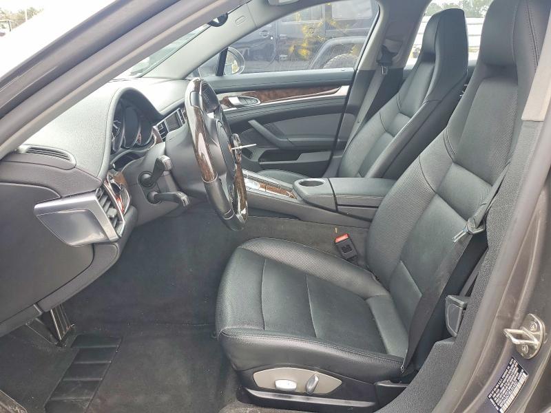 2014 Porsche Panamera 2