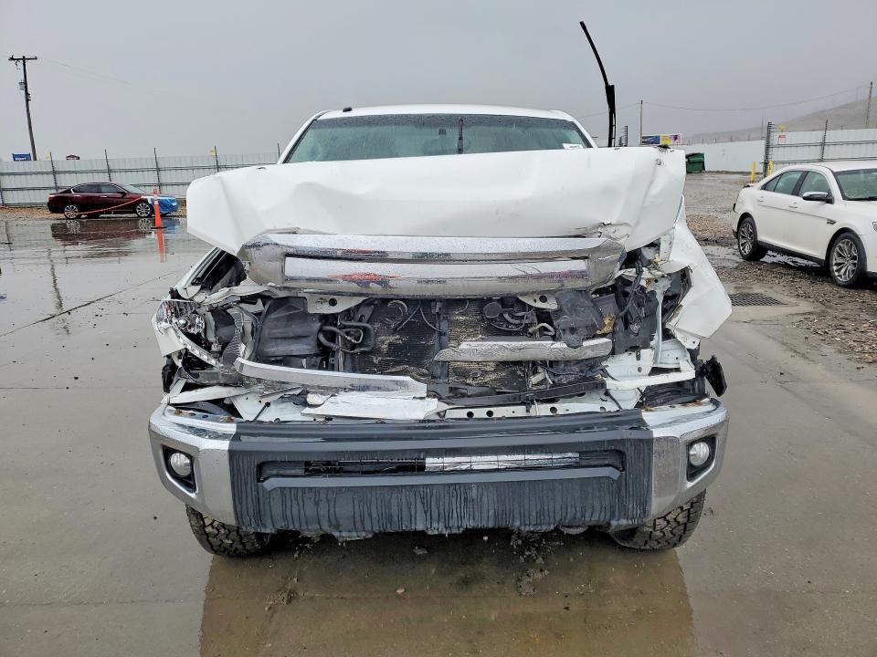 2016 Toyota Tundra SR5