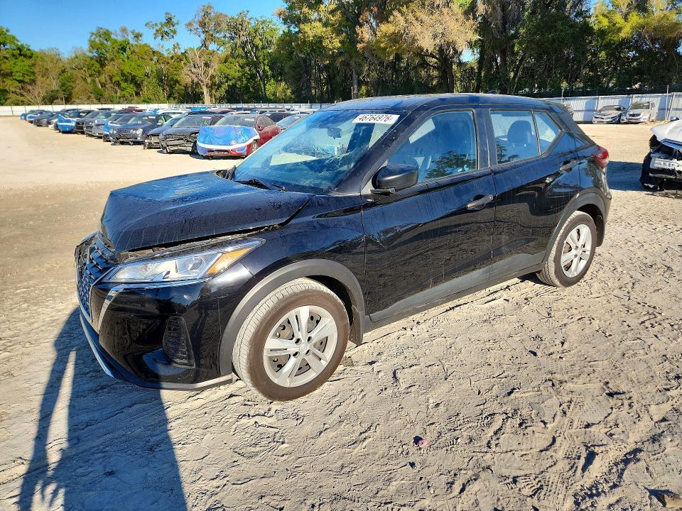 2022 Nissan Kicks s