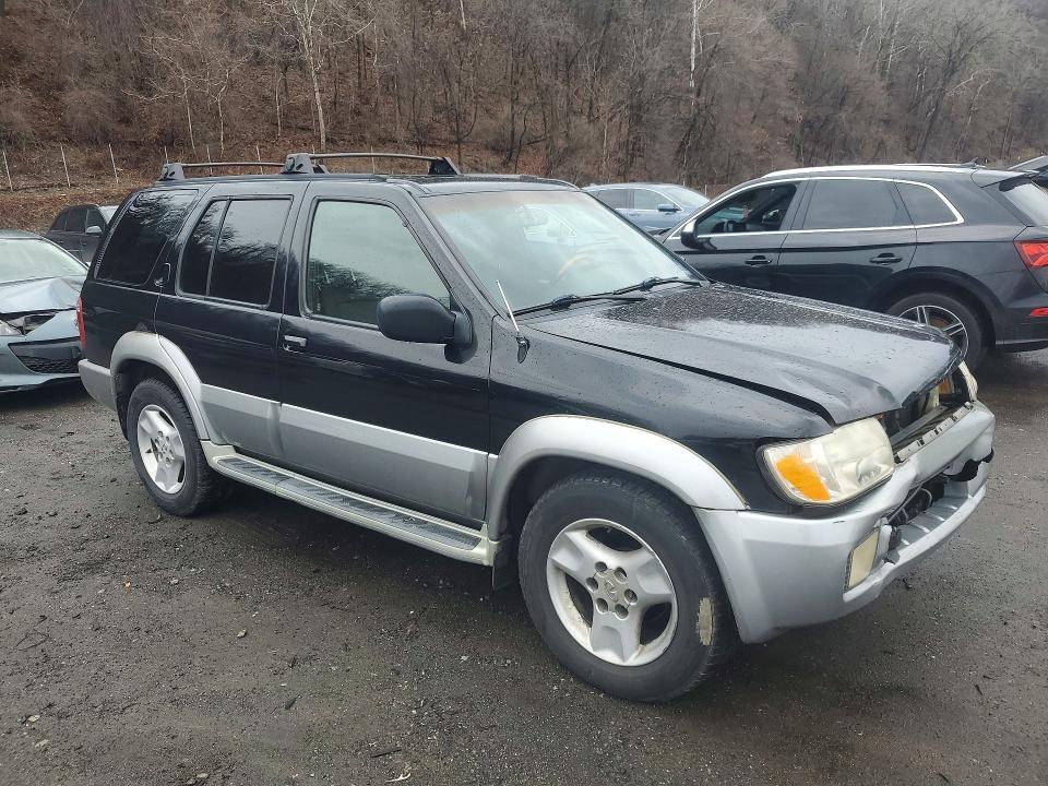 2001 Infiniti QX4 Base