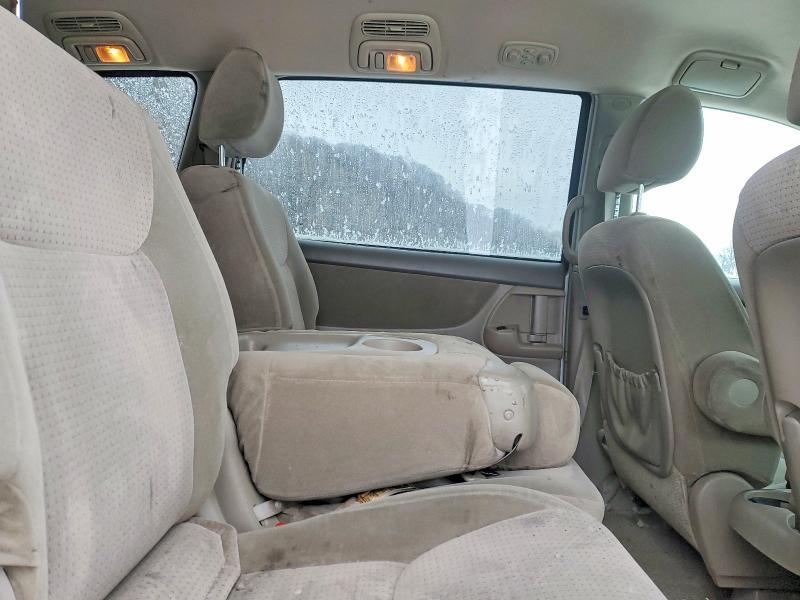 2009 Toyota Sienna le 8-passenger