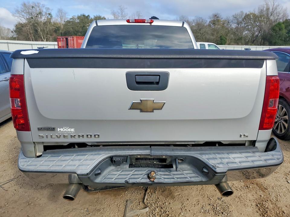2011 Chevrolet Silverado C1500 LS