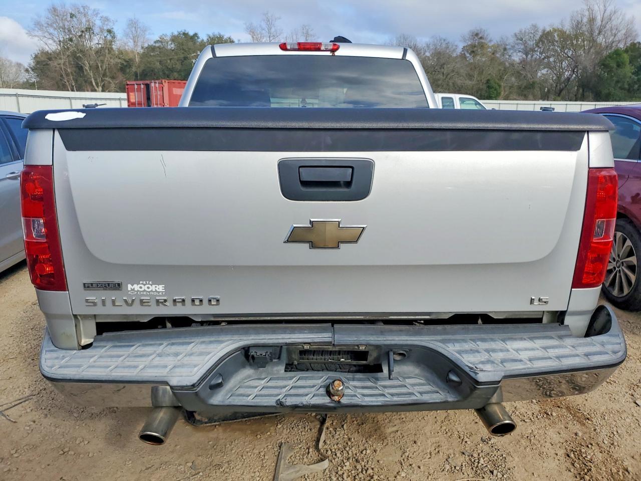 2011 Chevrolet Silverado C1500 LS