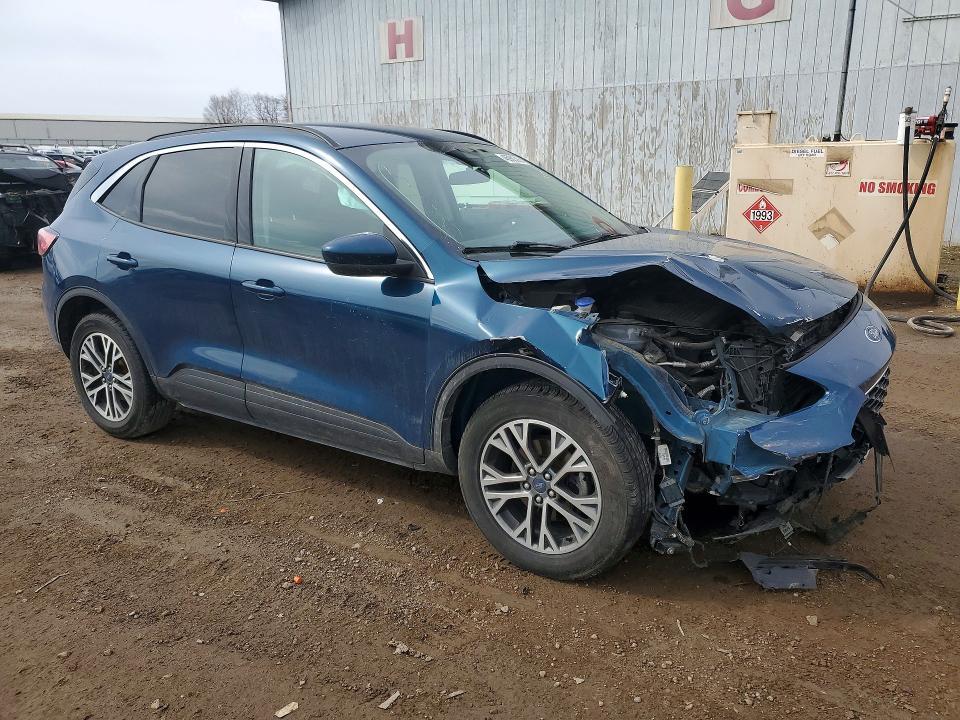 2020 Ford Escape sel