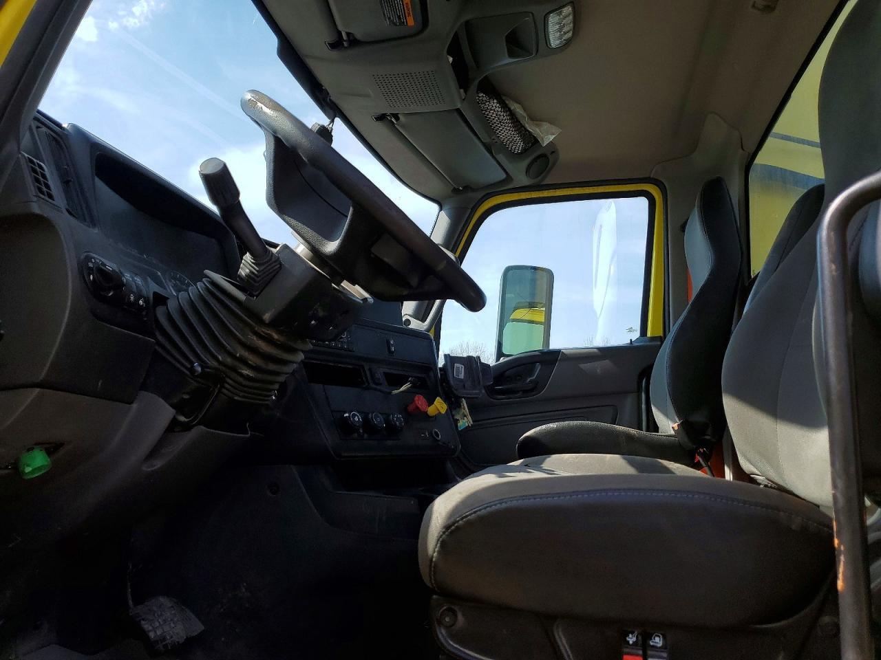 2023 International LT625 Semi Truck
