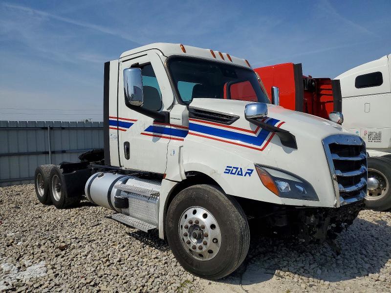 2025 Freigliner Cascadia 126