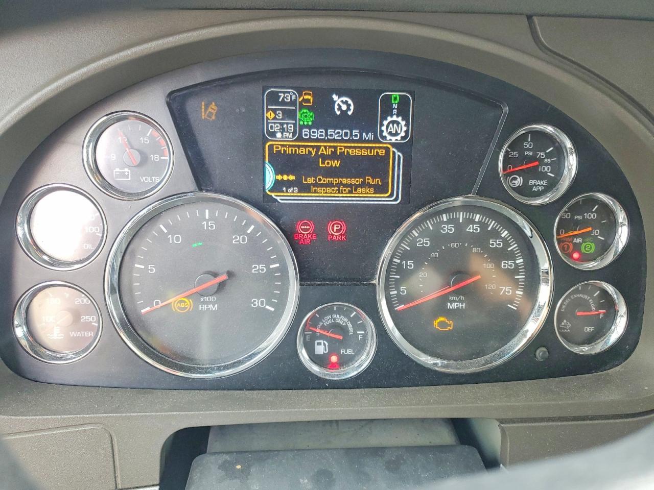 2019 Kenworth T680 Semi Truck