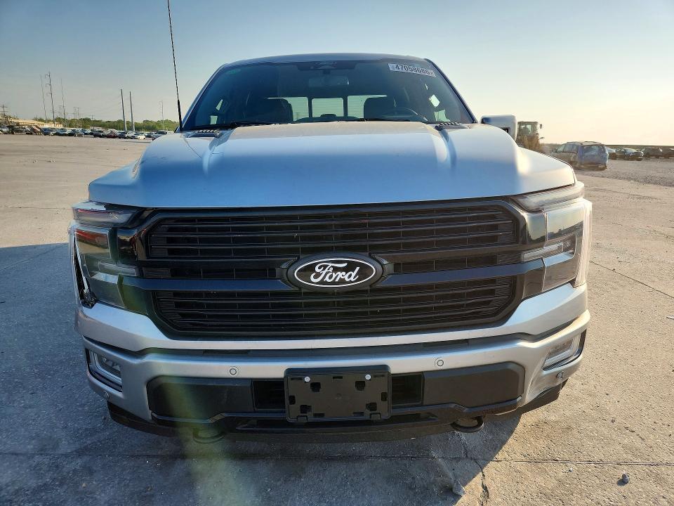 2025 Ford F150 Platinum
