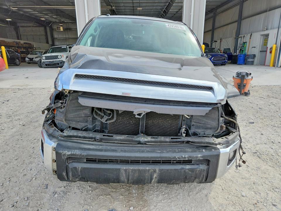 2014 Toyota Tundra SR5