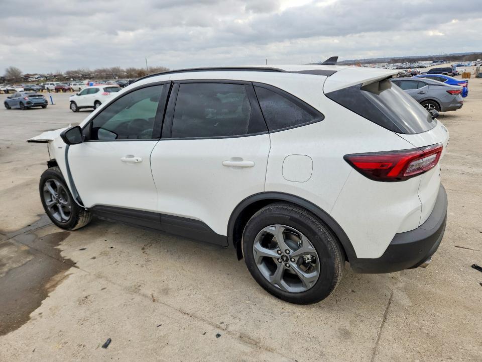 2025 Ford Escape st Line