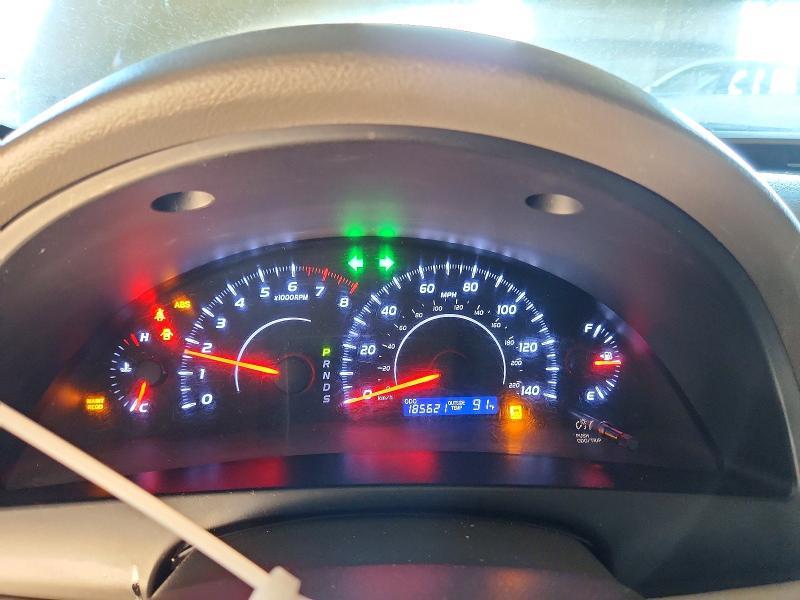 2010 Toyota Camry le