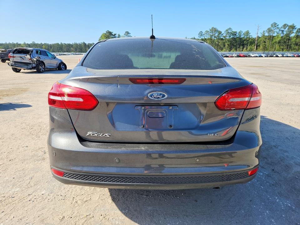 2017 Ford Focus sel
