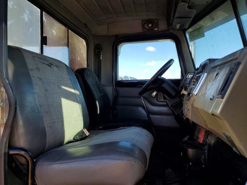 2009 Peterbilt 335 Utility / Service Truck
