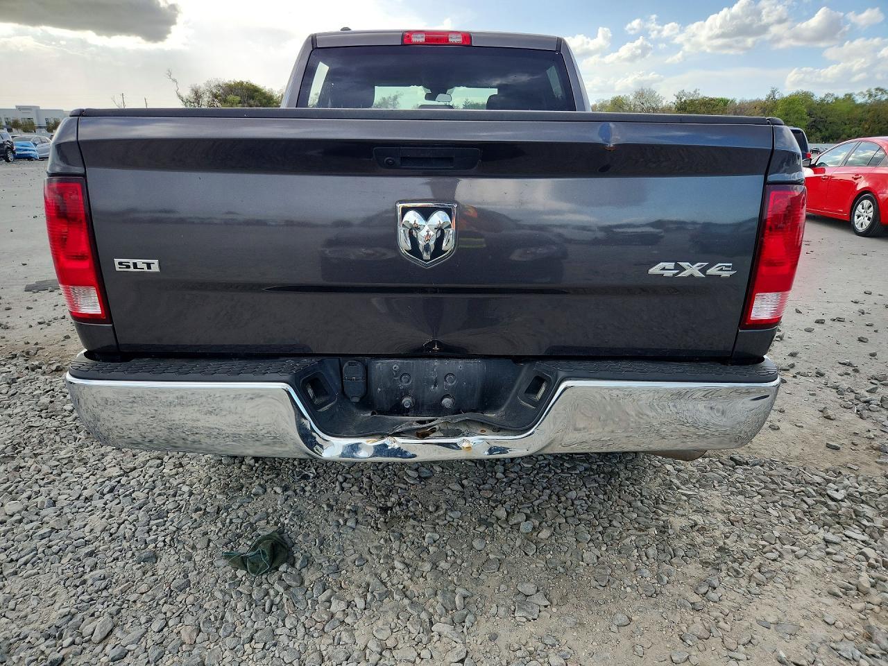 2021 Ram Trucks 1500 slt