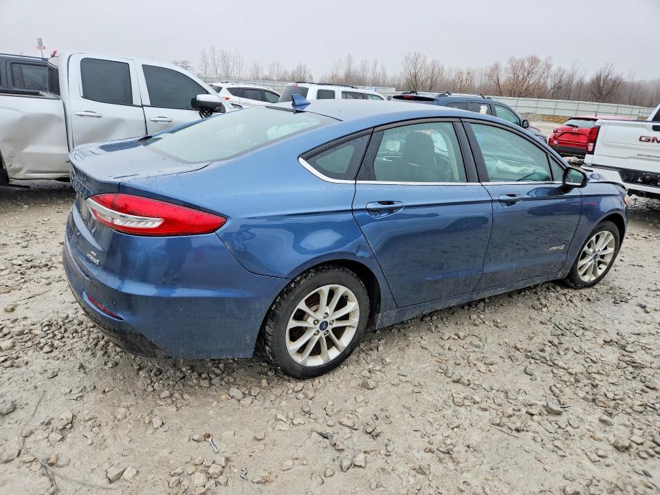 2019 Ford Fusion se