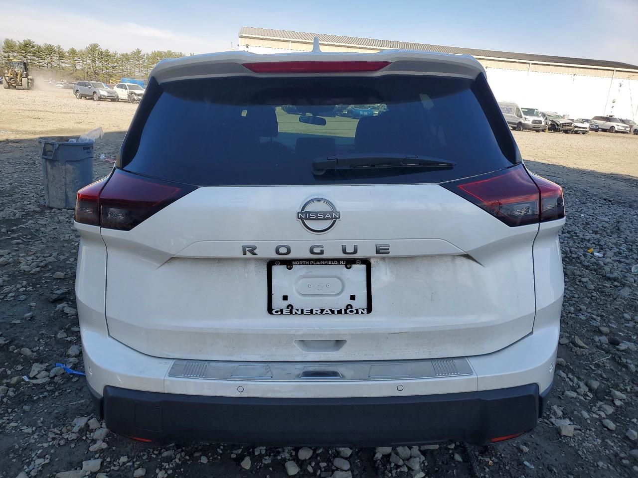 2025 Nissan Rogue sv