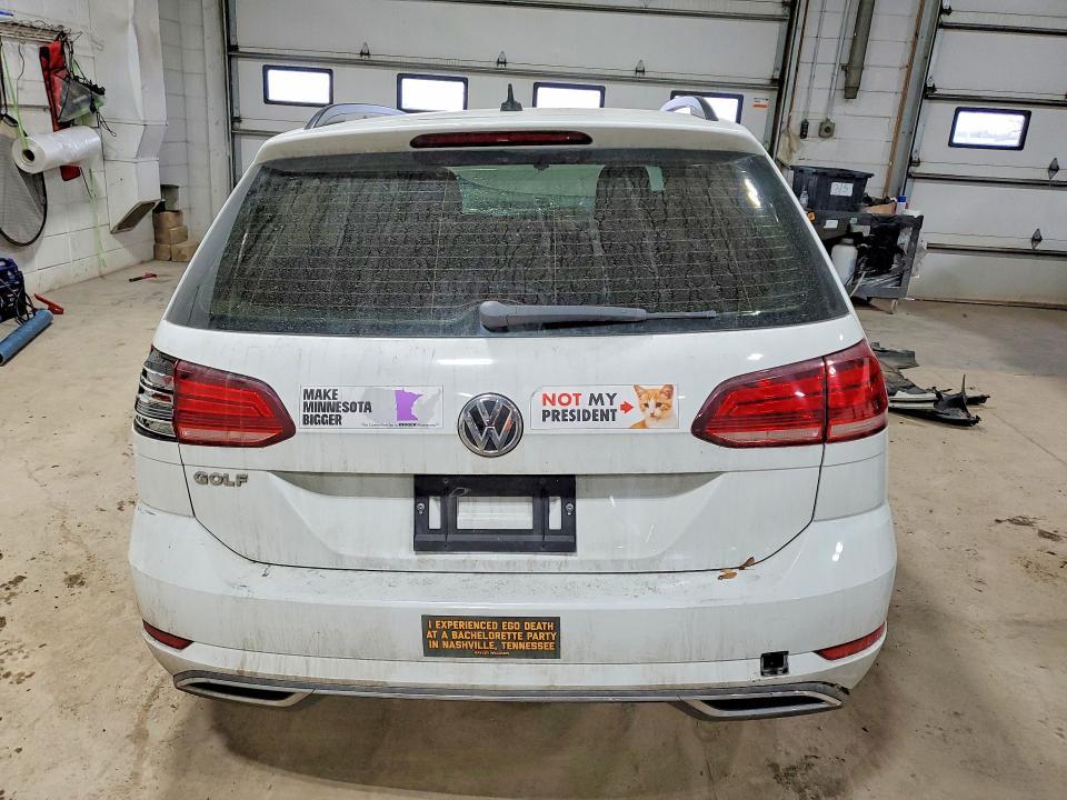2019 Volkswagen Golf Sportwagen s