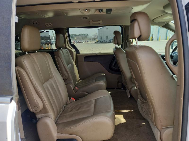 2015 Chrysler Town & Country Touring l