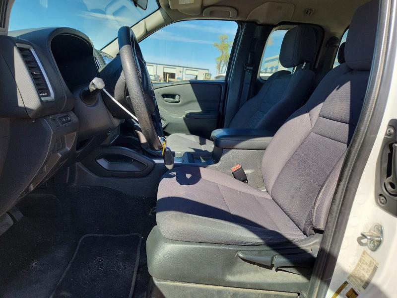 2022 Nissan Frontier s