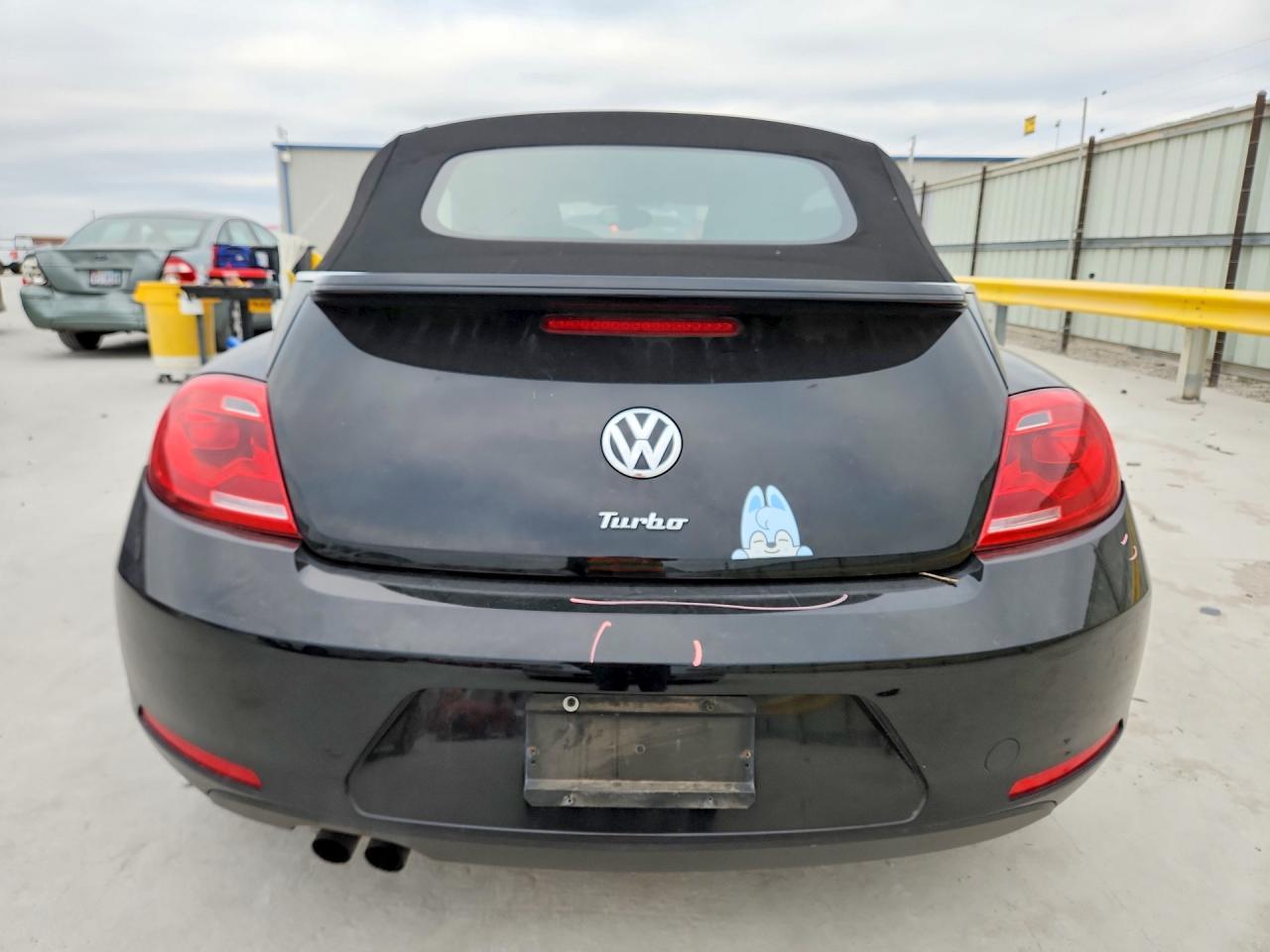 2016 Volkswagen Beetle s