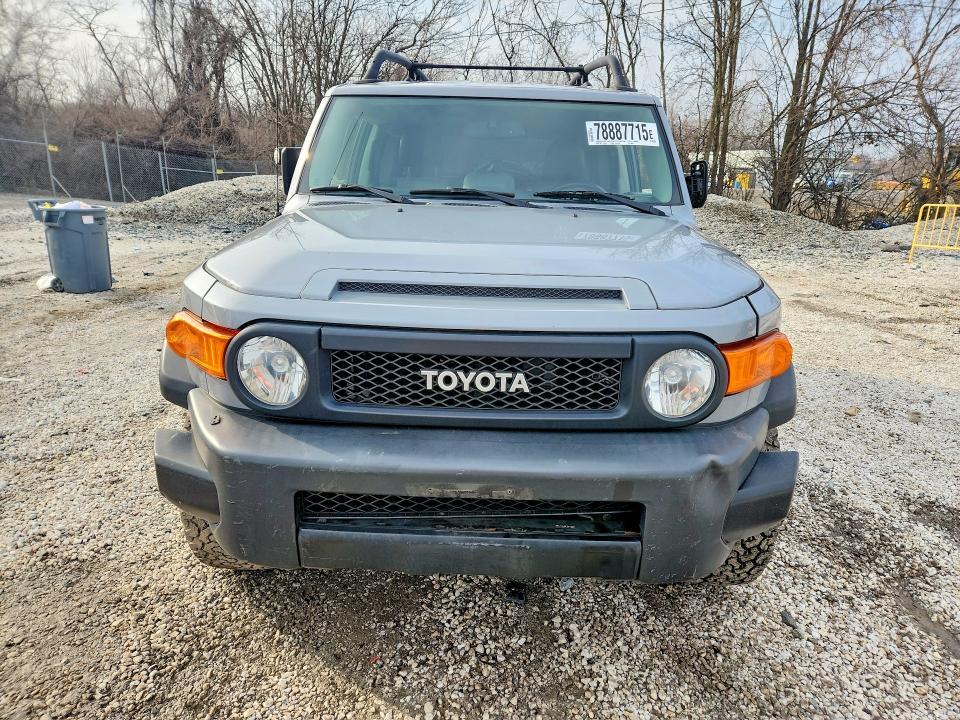 2013 Toyota Fj Cruiser Base