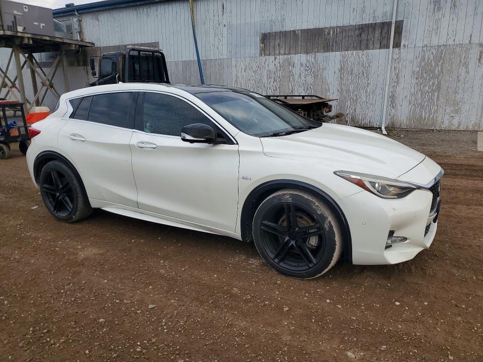 2017 Infiniti Qx30 Sport