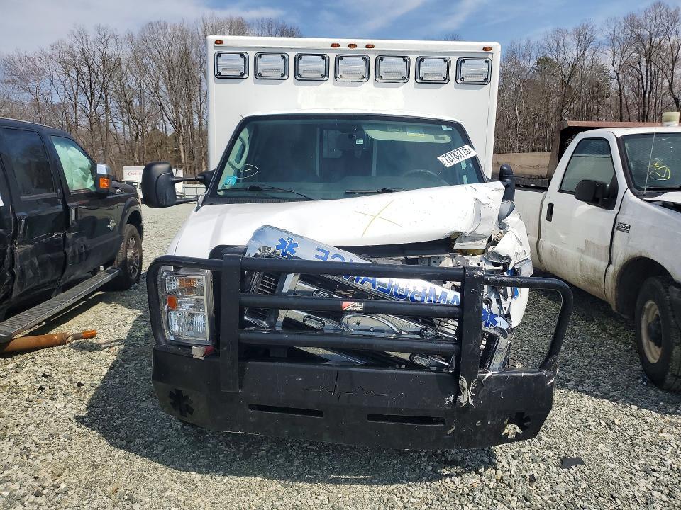 2022 Ford E450 Super Duty Ambulance