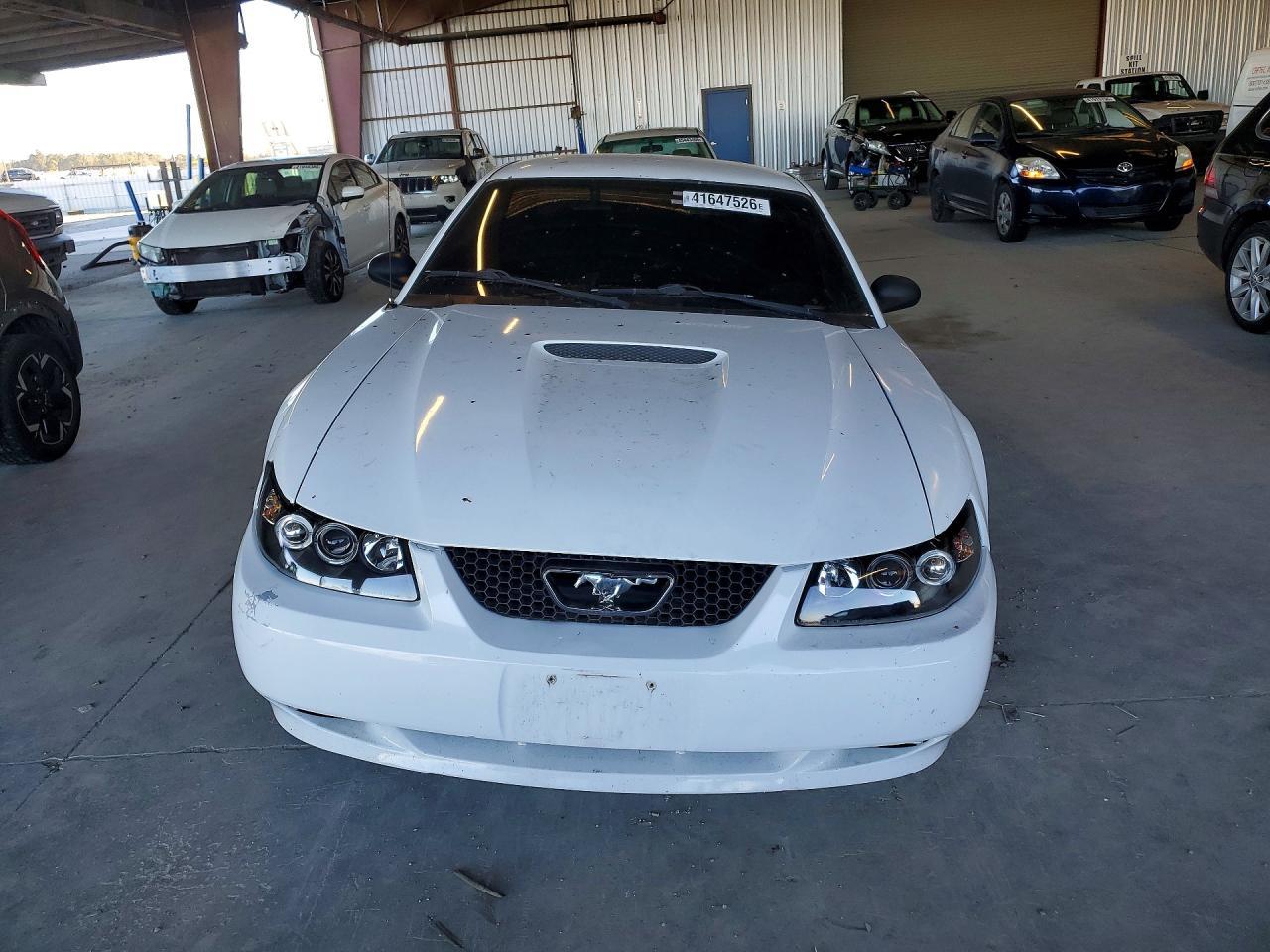 2003 Ford Mustang
