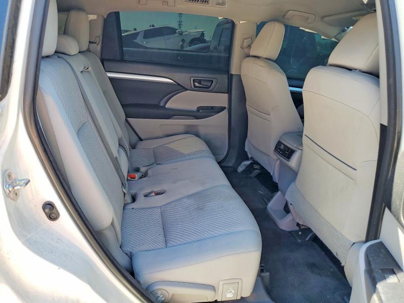 2018 Toyota Highlander le