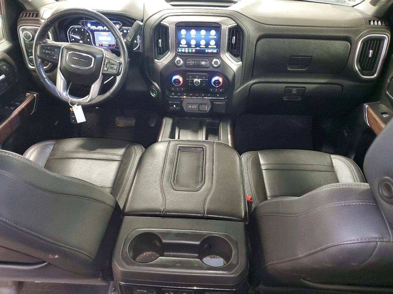 2020 GMC Sierra K2500 Denali