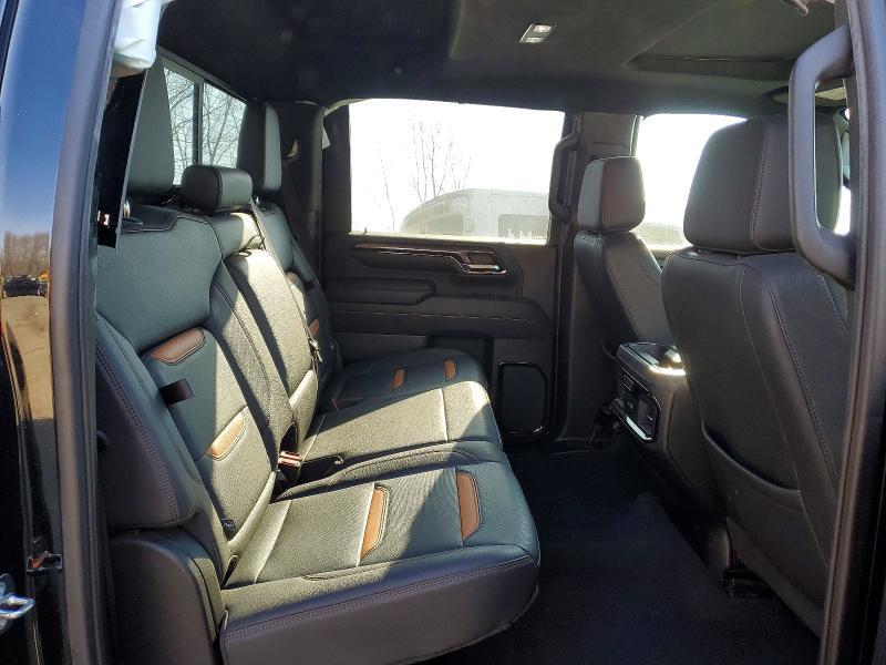 2024 GMC Sierra K3500 AT4