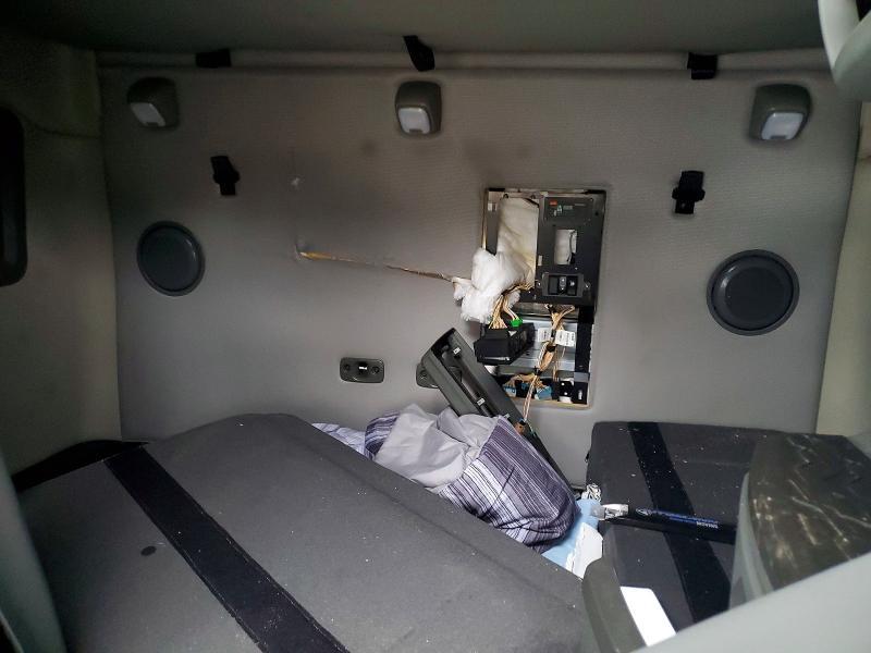 2021 Volvo VNL Semi Truck