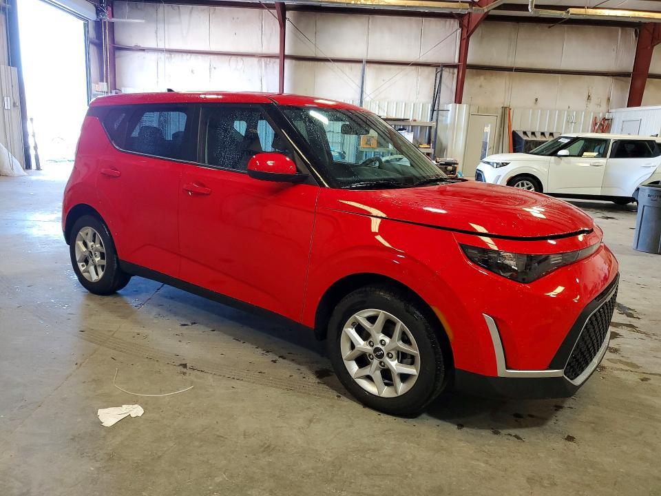 2025 KIA Soul lx